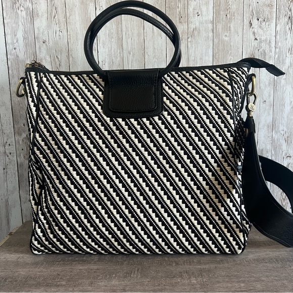 HOBO Sheila Large Satchel - Picture 1 of 9